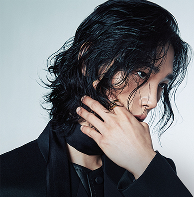 유니세프 엑설런스 반지를 착용한 캠페인 참여자 모델 박태민